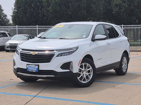 Used 2024 Chevrolet Equinox LT FWD image 2