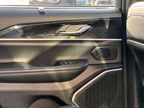 Used 2022 Jeep Grand Cherokee Trailhawk w/ Advanced Protech Group II image 63