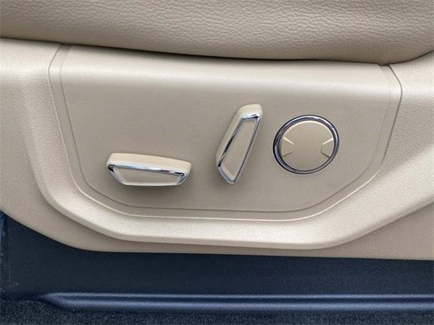 Certified 2017 Ford F250 Lariat w/ Lariat Ultimate Package image 57