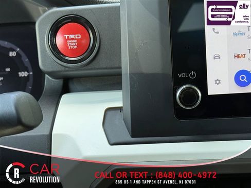 Used 2024 Toyota Tacoma TRD Off-Road AWD/4WD image 16