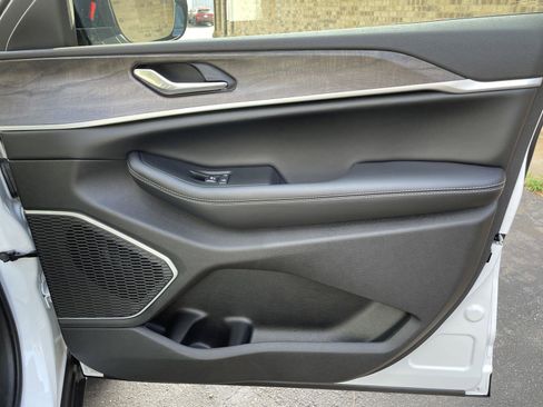 New 2026 Jeep Grand Cherokee L Limited image 51