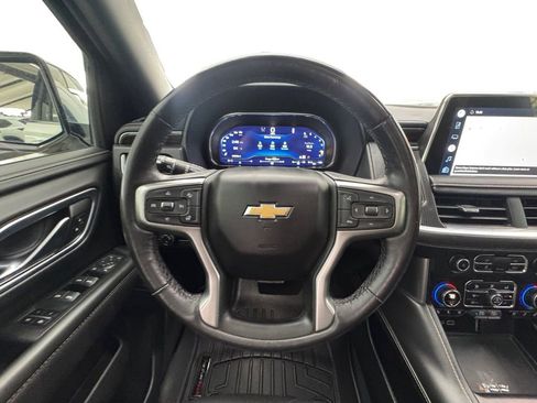 Used 2022 Chevrolet Suburban Premier w/ Premium Package image 14