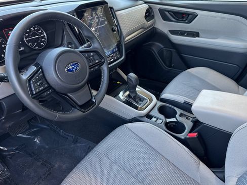 Used 2025 Subaru Forester Premium AWD/4WD image 14