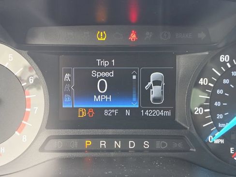 Used 2018 Ford Fusion SE w/ Equipment Group 201A FWD image 33
