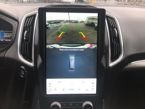 Certified 2024 Ford Edge Titanium image 19