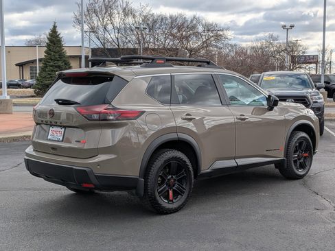 Used 2025 Nissan Rogue Rock Creek image 8