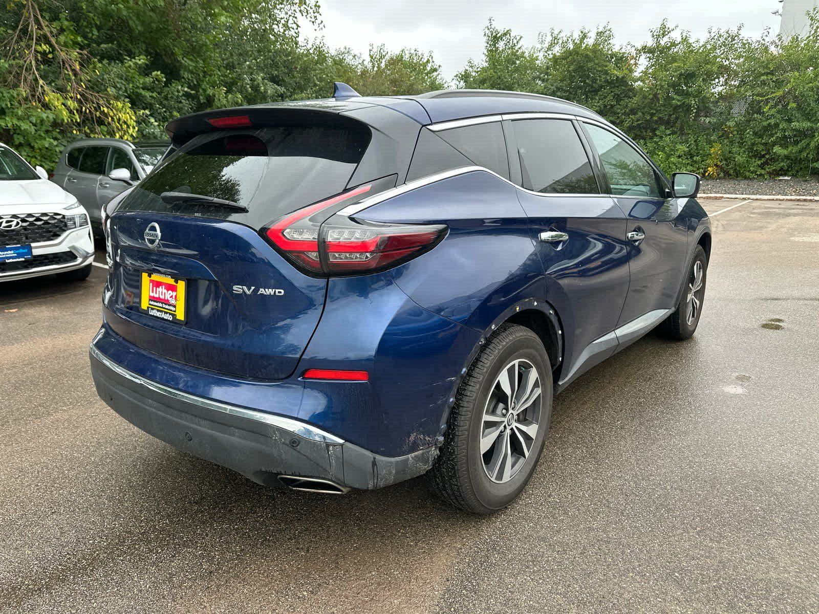 Used 2020 Nissan Murano SV w/ Premium Package AWD/4WD image 2