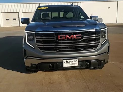 Used 2023 GMC Sierra 1500 SLT w/ SLT Premium Package image 3