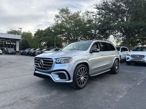 New 2026 Mercedes-Benz GLS 450 4MATIC image 2