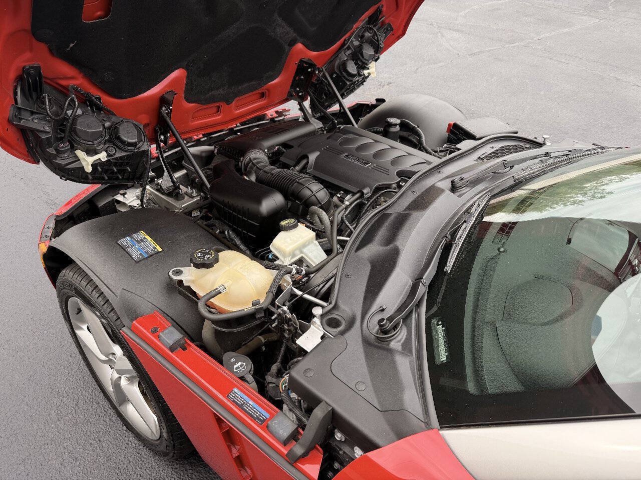 Used 2007 Saturn Sky w/ Premium Trim Pkg RWD image 43