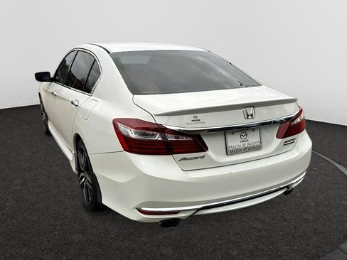 Used 2017 Honda Accord Sport Special Edition image 3