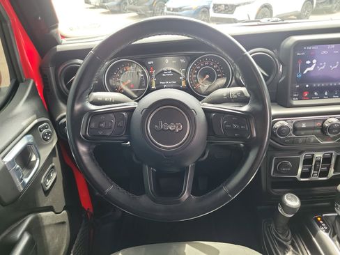 Used 2021 Jeep Gladiator Sport AWD/4WD image 12