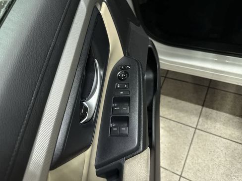 Used 2017 Honda CR-V LX image 22