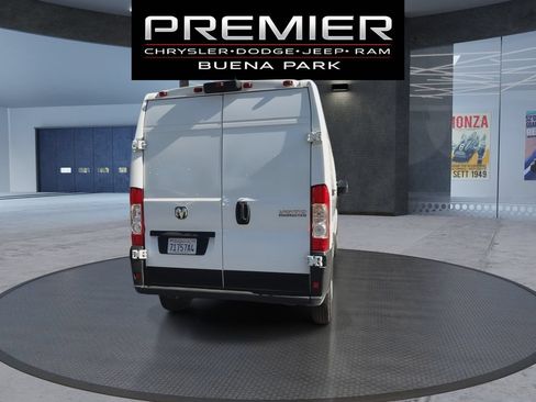 Used 2025 RAM ProMaster 3500 w/ Convenience Group FWD image 9