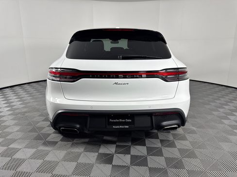 Certified 2026 Porsche Macan AWD/4WD image 6