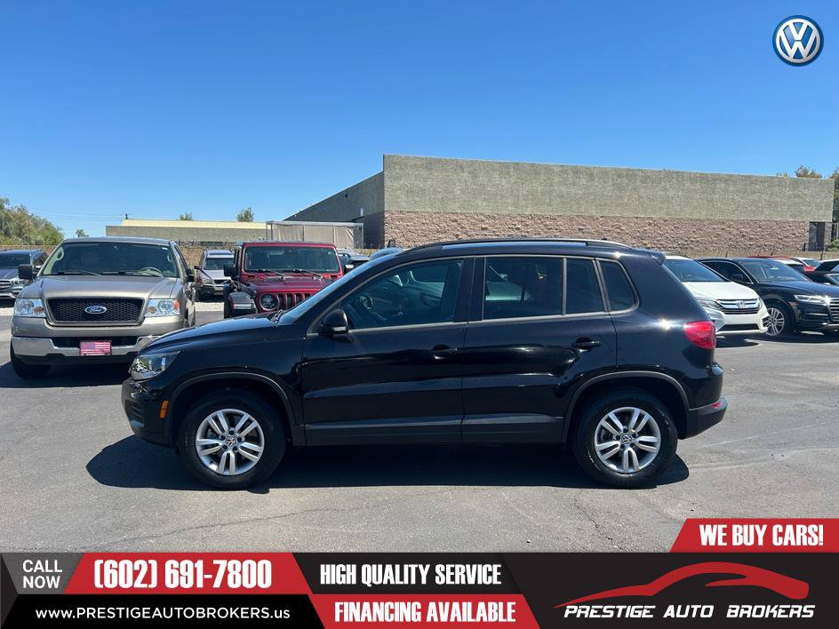 Used 2017 Volkswagen Tiguan S FWD image 2