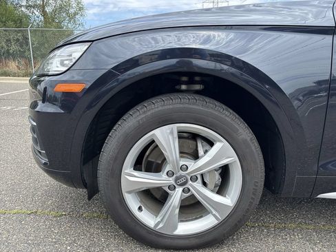Used 2020 Audi Q5 2.0T Premium w/ Convenience Package AWD/4WD image 38