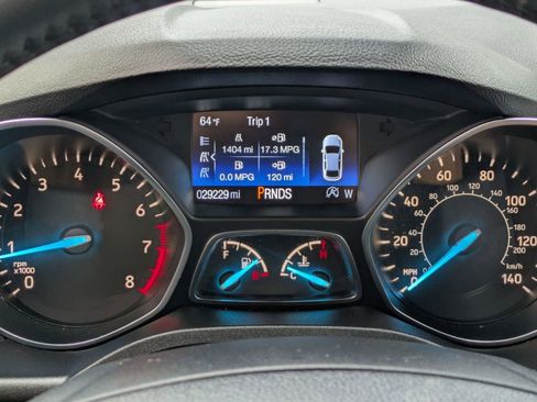 Used 2018 Ford Escape Titanium w/ Ford Safe & Smart Package FWD image 12