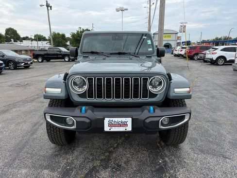 Used 2024 Jeep Wrangler Unlimited Sahara AWD/4WD image 9