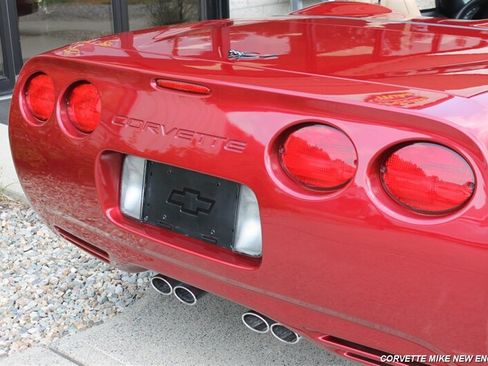 Used 2002 Chevrolet Corvette Convertible w/ Preferred Equipment Group2 RWD image 24