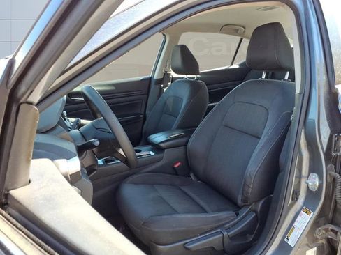 Used 2021 Nissan Altima 2.5 S image 3