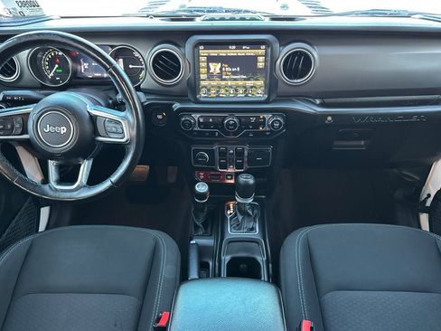 Used 2023 Jeep Wrangler Unlimited Rubicon 4xe w/ Cold Weather Group AWD/4WD image 13