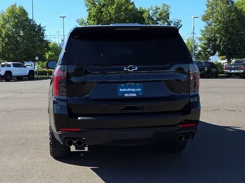 Used 2025 Chevrolet Suburban Z71 AWD/4WD image 7