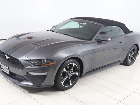 Used 2020 Ford Mustang Convertible RWD image 23