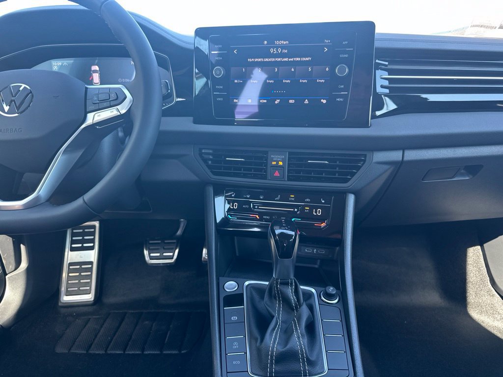 New 2027 Volkswagen Jetta Sport FWD image 17