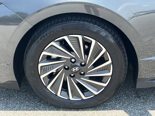 Certified 2025 Hyundai Sonata SEL FWD image 39