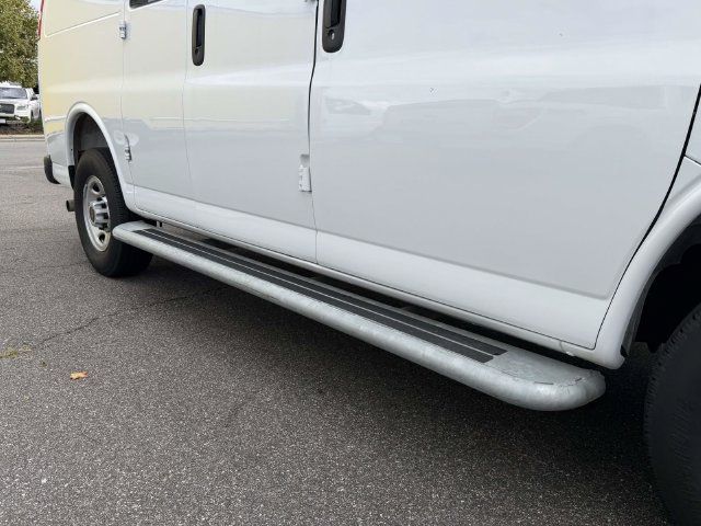 Used 2025 GMC Savana 2500 w/ Driver Convenience Package RWD image 7