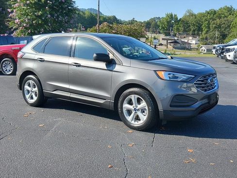 Used 2022 Ford Edge SE w/ Cargo Accessory Package AWD/4WD image 2