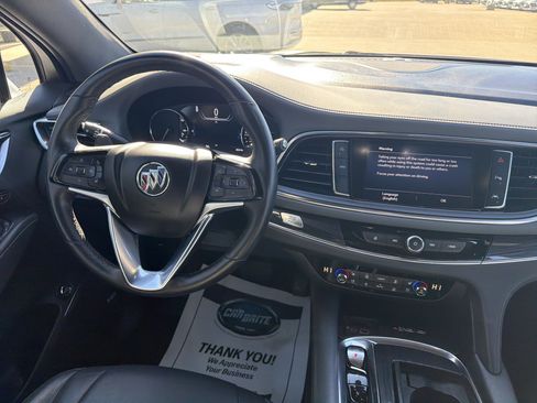 Used 2022 Buick Enclave Premium image 10