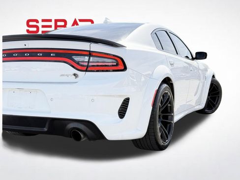 Used 2020 Dodge Charger SRT Hellcat w/ Harman/Kardon Audio Group RWD image 5