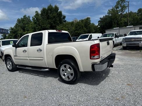 Used 2011 GMC Sierra 1500 SLT w/ SLT White Diamond Edition RWD image 2