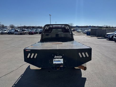 Used 2023 Chevrolet Silverado 2500 LT image 5