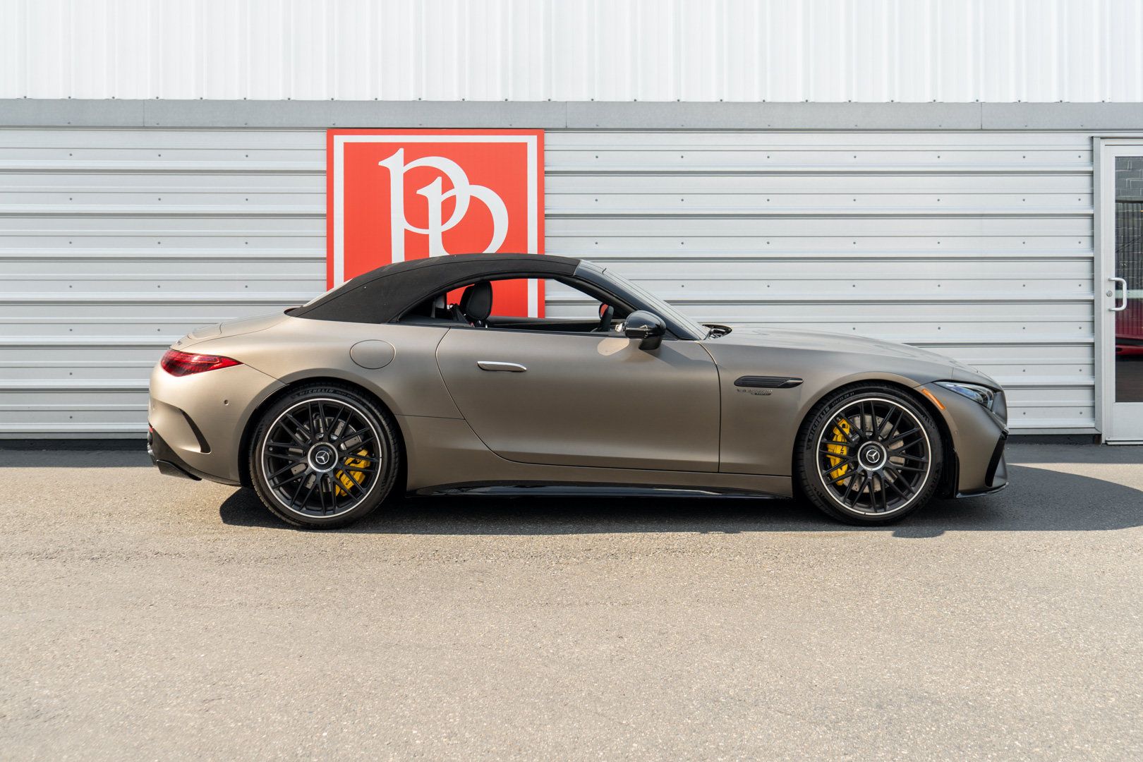 Used 2023 Mercedes-Benz SL 63 AMG 4MATIC image 45