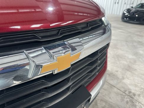 Used 2024 Chevrolet TrailBlazer LT AWD/4WD image 9
