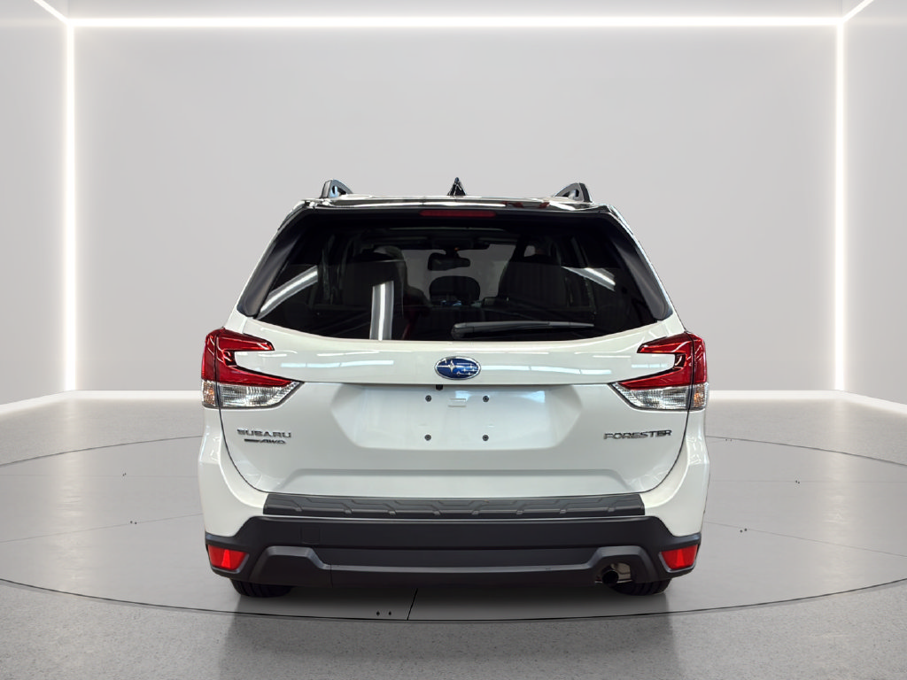 Certified 2024 Subaru Forester Premium AWD/4WD image 4