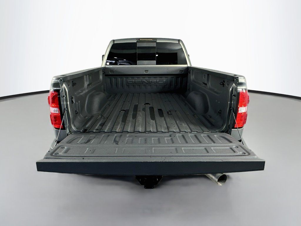 Used 2018 GMC Sierra 3500 Denali w/ Duramax Plus Package AWD/4WD image 29