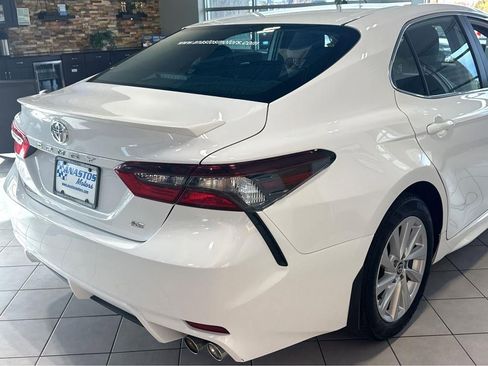 Used 2024 Toyota Camry SE FWD image 13
