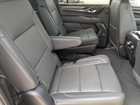 Used 2024 GMC Yukon XL Denali image 25