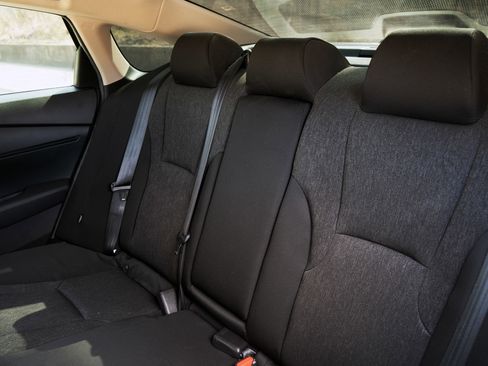 Certified 2025 Honda Accord LX image 18