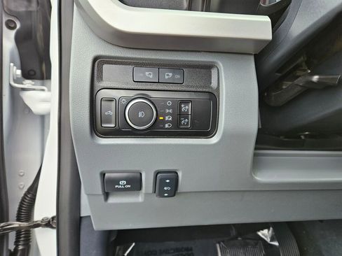 Used 2024 Ford F450 XLT w/ 360-Degree Camera Package image 20