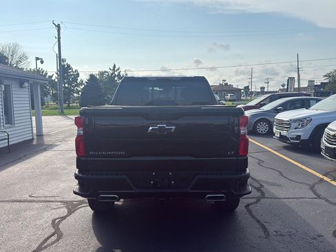 Used 2021 Chevrolet Silverado 1500 LT Trail Boss w/ Convenience Package II AWD/4WD image 6