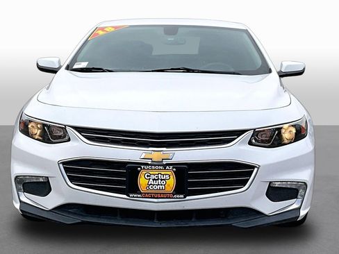 Used 2018 Chevrolet Malibu LT FWD image 3