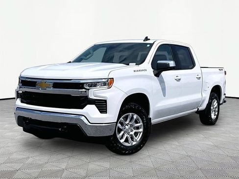 Used 2023 Chevrolet Silverado 1500 LT AWD/4WD image 3