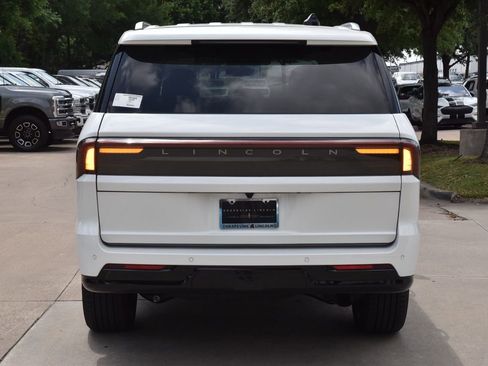 New 2026 Lincoln Navigator Black Label image 8