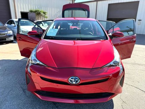 Used 2017 Toyota Prius Two image 41