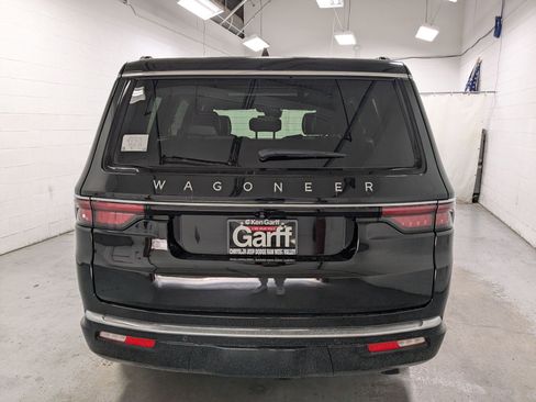 New 2025 Jeep Wagoneer Series III w/ Premium Group I image 5